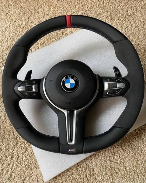 458918395_122105918450506226_5702596606068867629_n Volant BMW F80/F82/F87