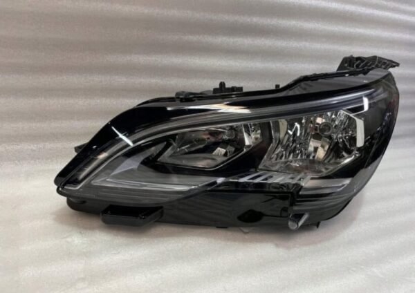 Phare Peugeot 3008
