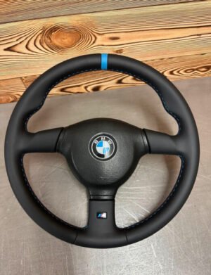 IMG_1681 Volant BMW e34