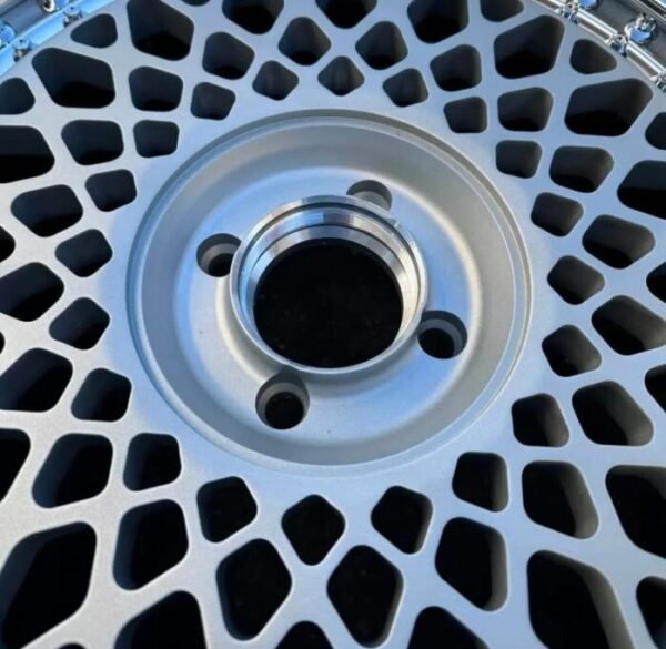 IMG_3544 17" Rotiform LHR Forged 4 pièces