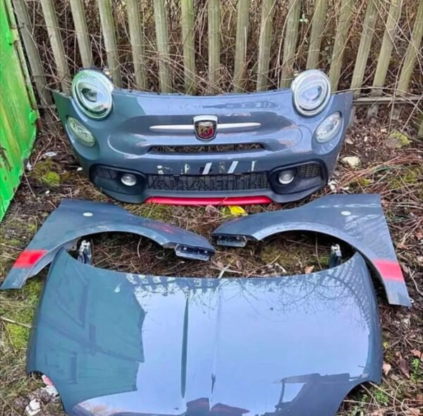 Pièce de rechange Fiat arbath ( Pare choc avant , capot , ailes avant )