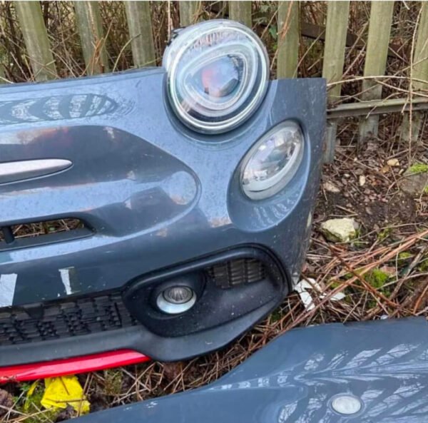 Pièce de rechange Fiat arbath ( Pare choc avant , capot , ailes avant )