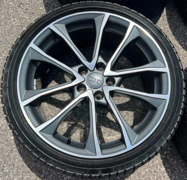 IMG_3751 4 JANTES D'HIVER EN ALUMINIUM 19" ORIGINALES AUDI A4 S4 8W B9 8W0601025BF