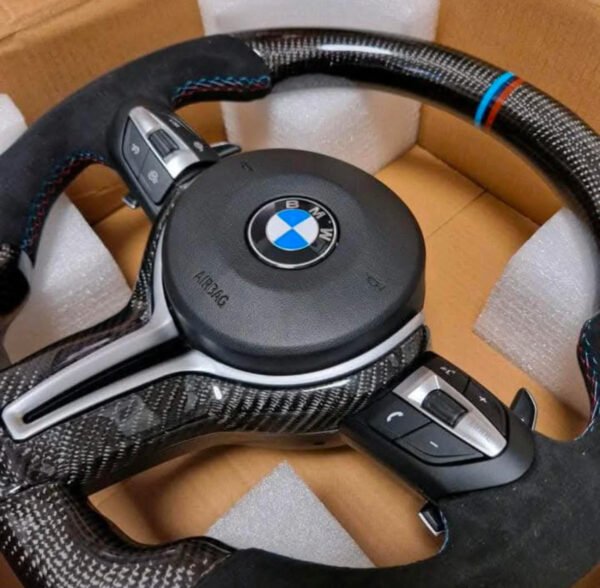 Volant BMW en carbone neuf Convient aux séries 1, 2, 3, 4 de la série F