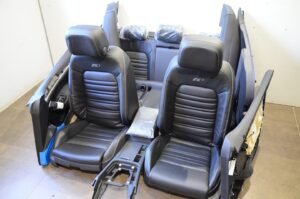 IMG_4561 Intérieur VW PASSAT B8 LIFT R-LINE 2018 CUIR NOIR CARBONE NEUF