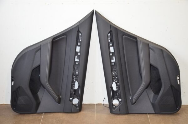 Intérieur VW PASSAT B8 LIFT R-LINE 2018 CUIR NOIR CARBONE NEUF