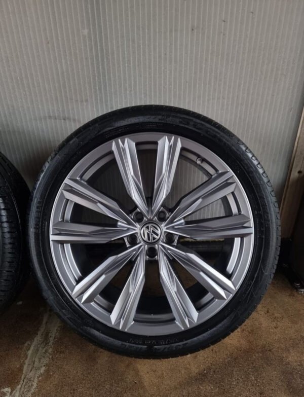 jantes aluminium 20 pouces d'origine Tiguan (2016-2024).