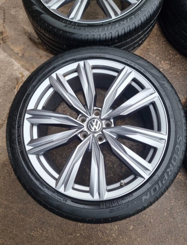 jantes aluminium 20 pouces d'origine Tiguan (2016-2024).