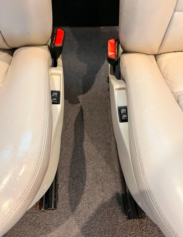 Sièges Avant en Cuir BMW E32/E34