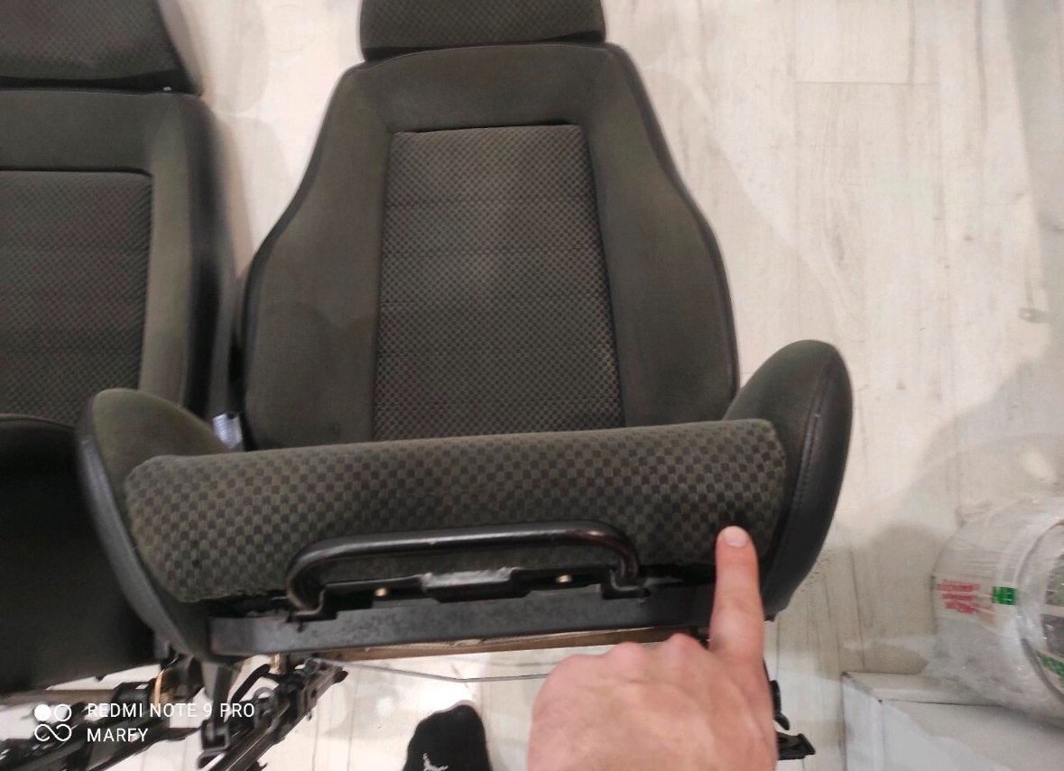 Ensemble de Sièges BMW Recaro LS E30 – Image 7
