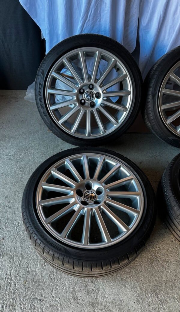 OZ Racing Golf 4 R32 Wheels with Pirelli PZero Tires