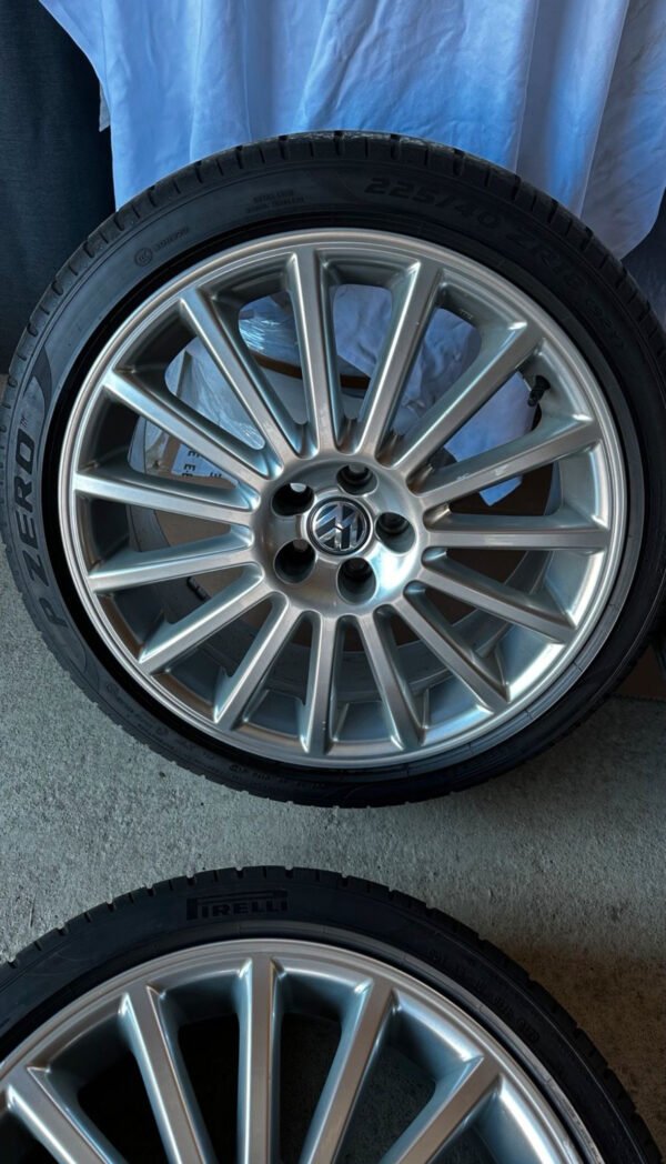 OZ Racing Golf 4 R32 Wheels with Pirelli PZero Tires