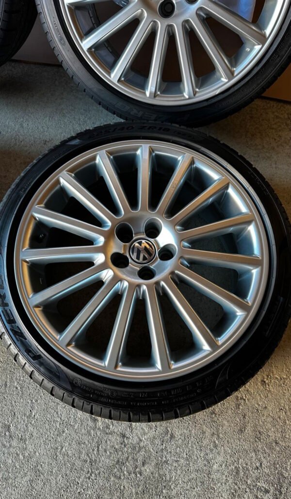 OZ Racing Golf 4 R32 Wheels with Pirelli PZero Tires