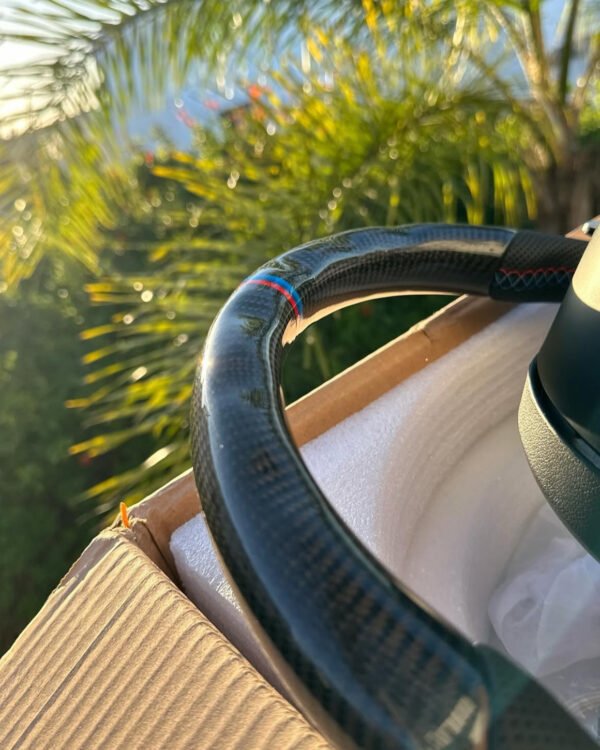 Volant Carbone pour Toutes les Séries F