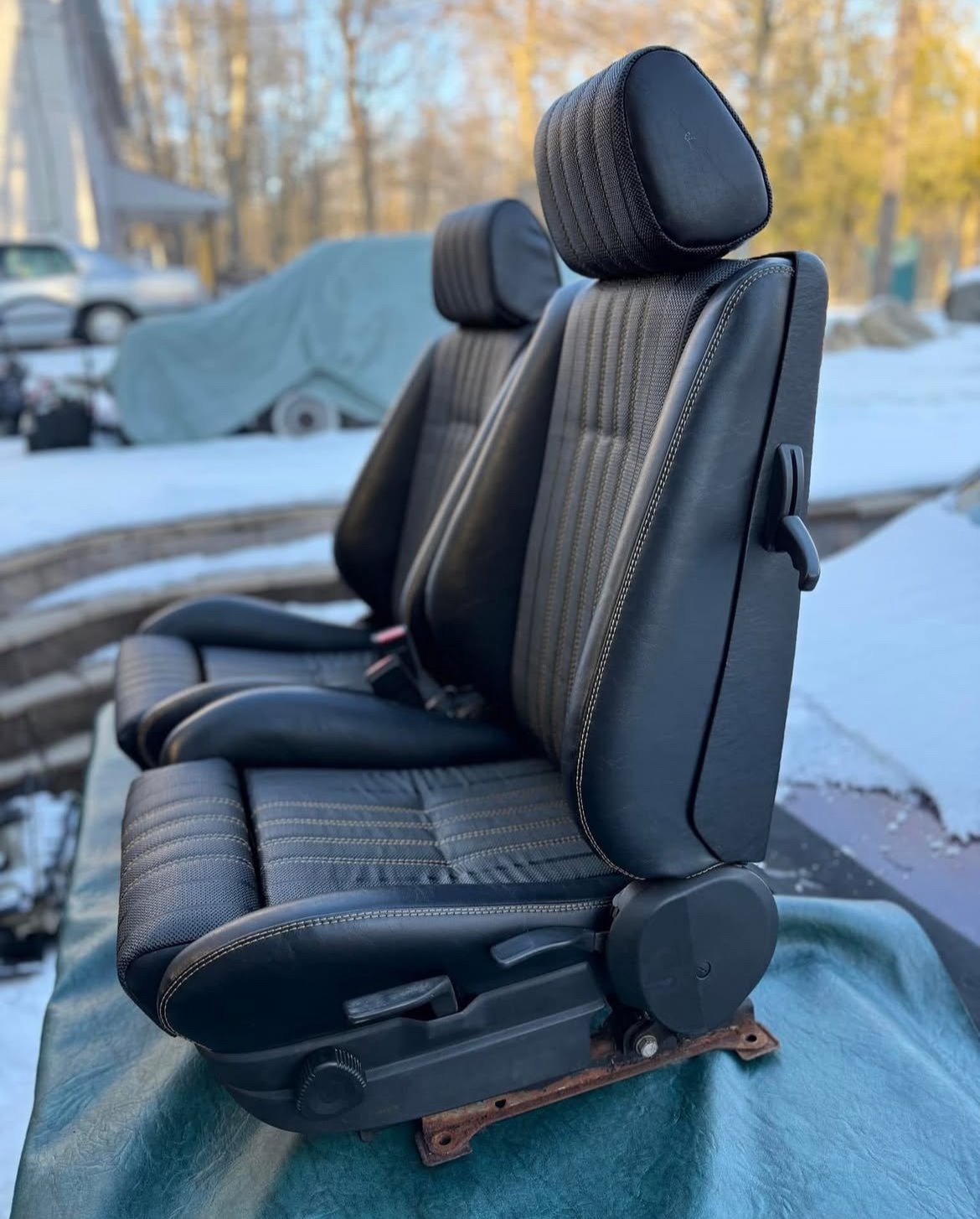 e30 COUPÉ Sièges et Banquette Arrière – Image 4