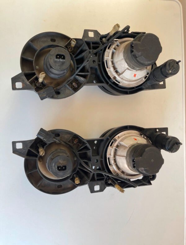 Bons Phares Noirs Hella d'Occasion