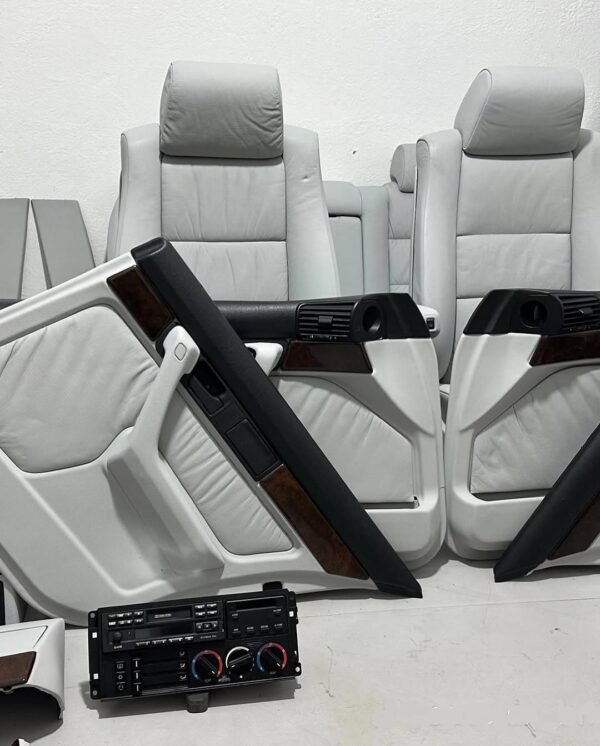 Salon Motorsport BMW E34