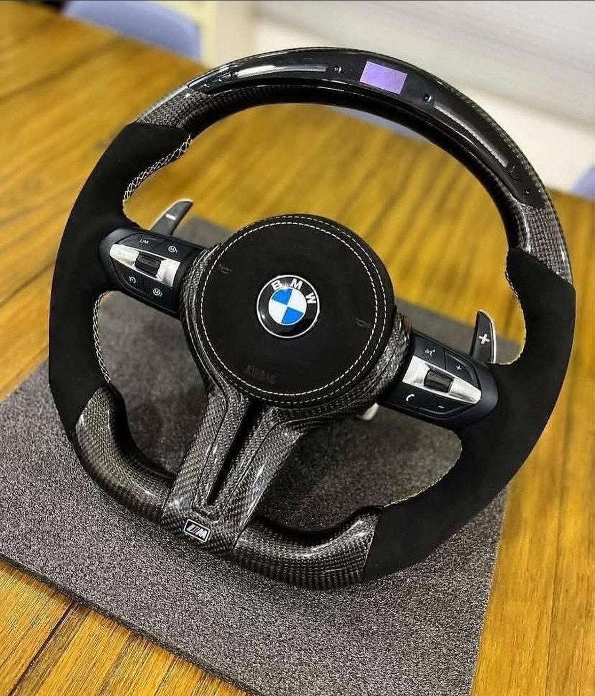 Volant BMW F30 Amélioré: Volant M Performance en Carbone – Image 3