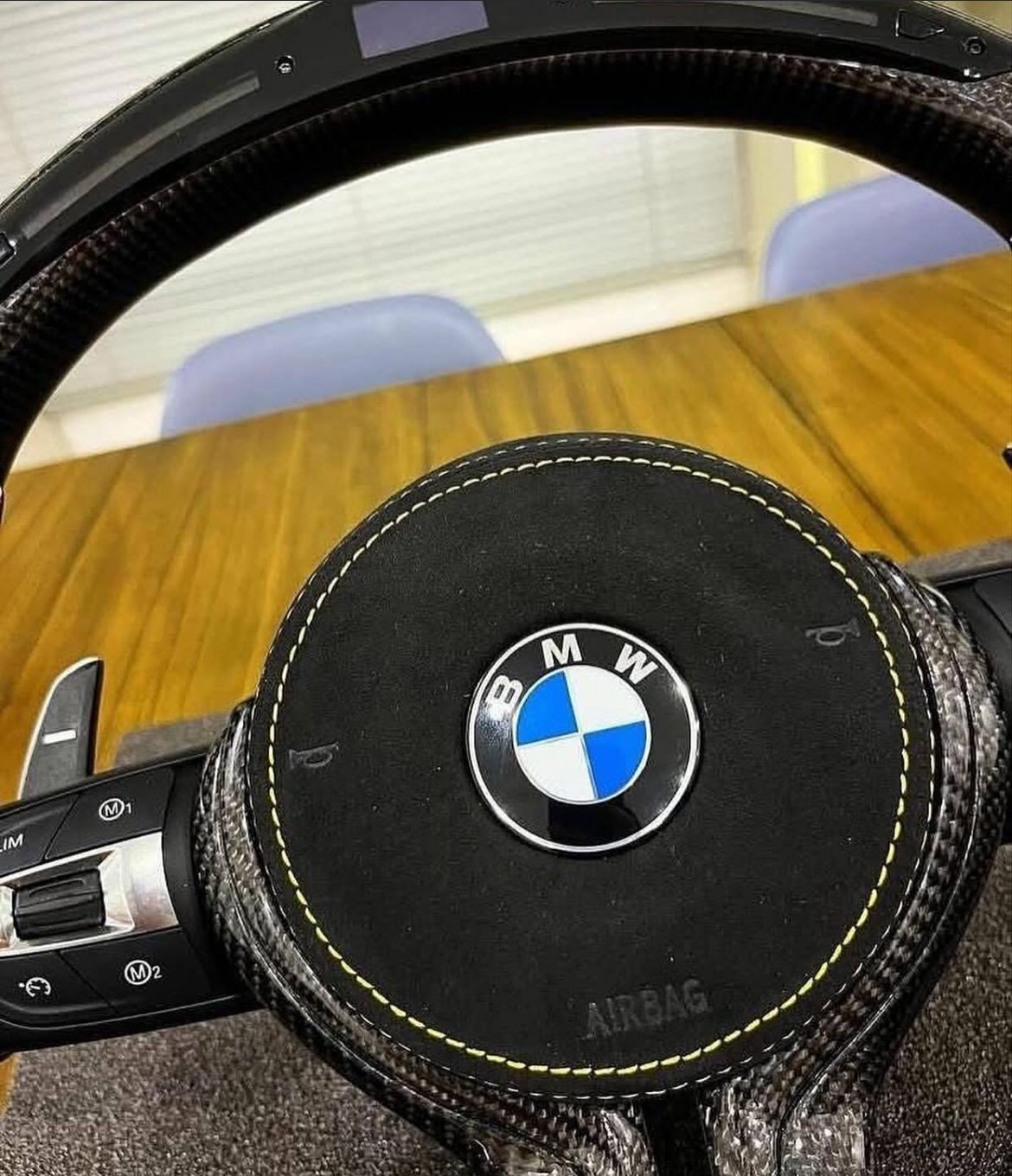 Volant BMW F30 Amélioré: Volant M Performance en Carbone – Image 4