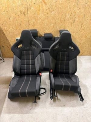 97fda4e8-01f6-4815-bd67-338652a4272d Sièges Sport GTI – État Comme Neuf