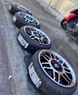 Zunky Snowflake 17” Neuve – Prêtes à Monter