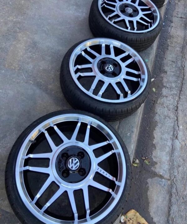 Zunky Snowflake 17” Neuve – Prêtes à Monter