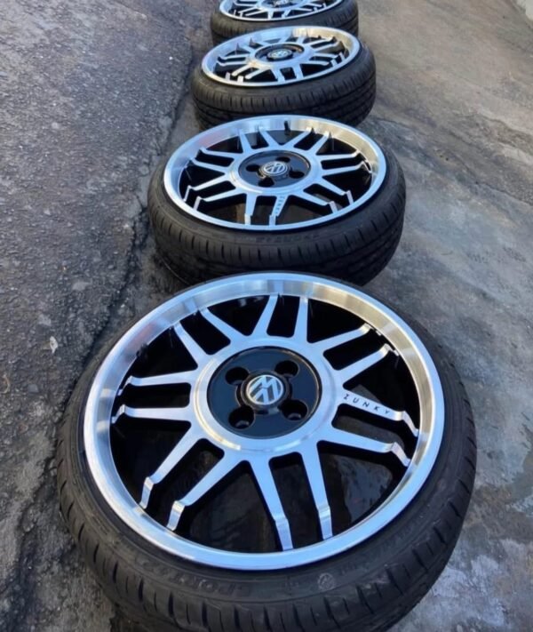 Zunky Snowflake 17” Neuve – Prêtes à Monter