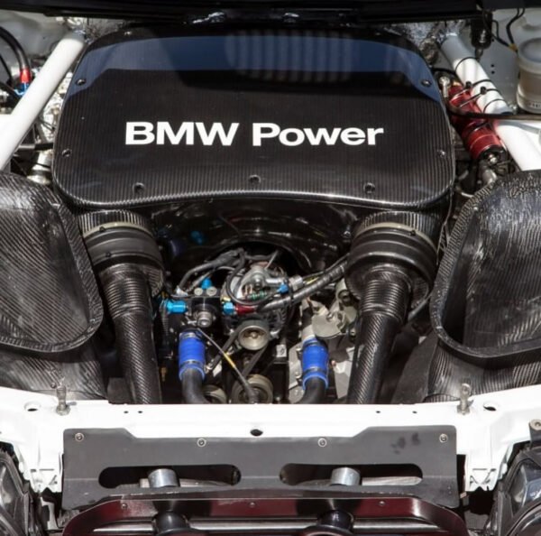 BMW P60B40 Legendary Engine - V8 4.0L Flat Crankshaft