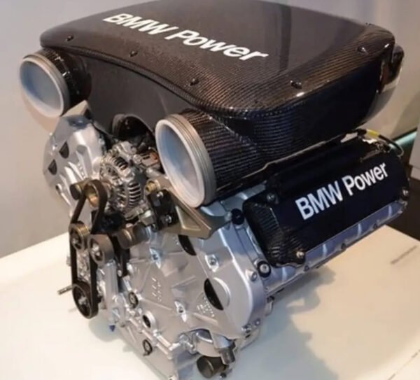 BMW P60B40 Legendary Engine - V8 4.0L Flat Crankshaft