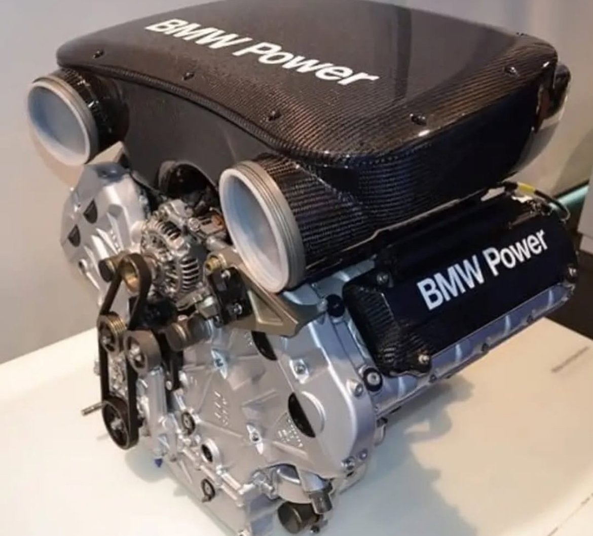 BMW P60B40 Legendary Engine - V8 4.0L Flat Crankshaft – Image 6