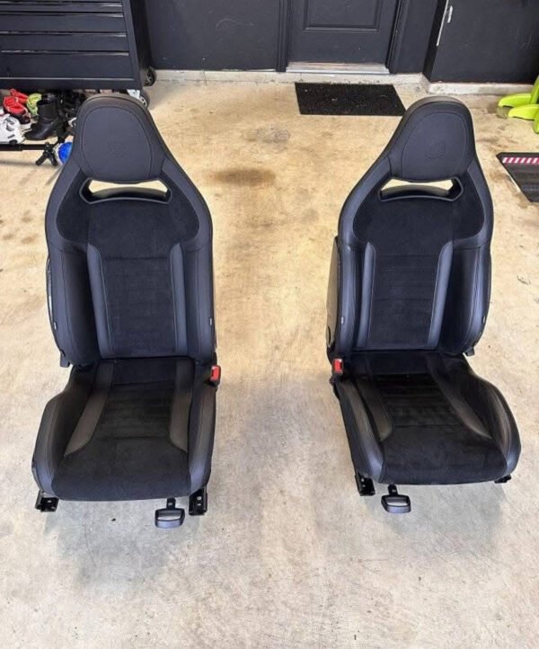 IMG_2308 Sièges en carbone Alfa Romeo