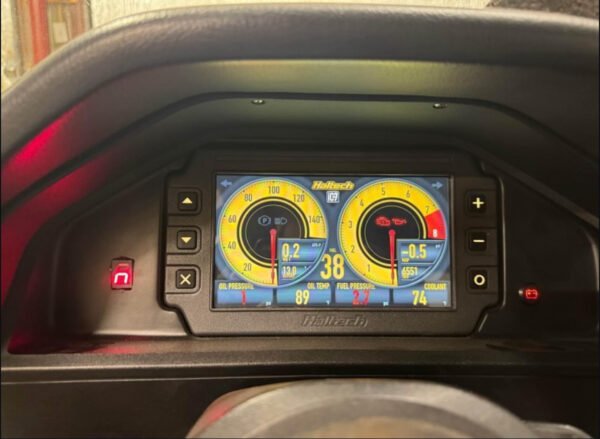 IMG_2335 Haltech IC7 Dash – Support de Bord pour BMW E30