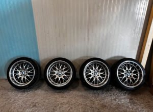 IMG_2493 Rondell 0058 18 pouces avec pneus