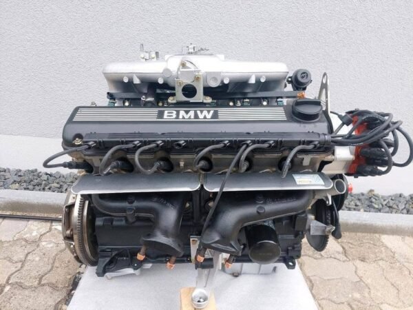 BMW E30 Moteurs 320i / 325i à vendre