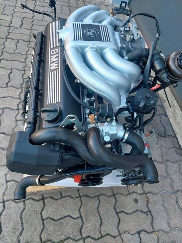 BMW E30 Moteurs 320i / 325i à vendre