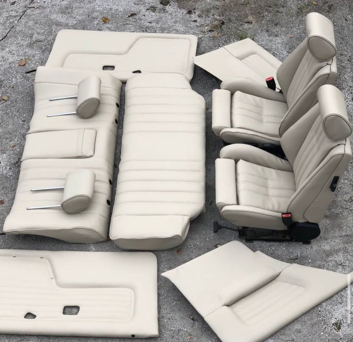 INTÉRIEUR BEIGE BMW E30 COUPÉ
