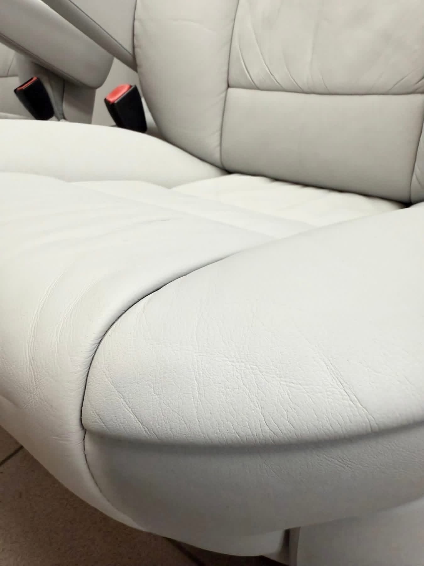 BMW E32 Interior – Image 6