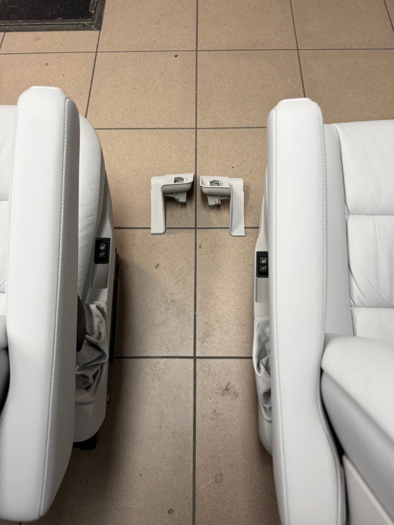 BMW E32 Interior – Image 8