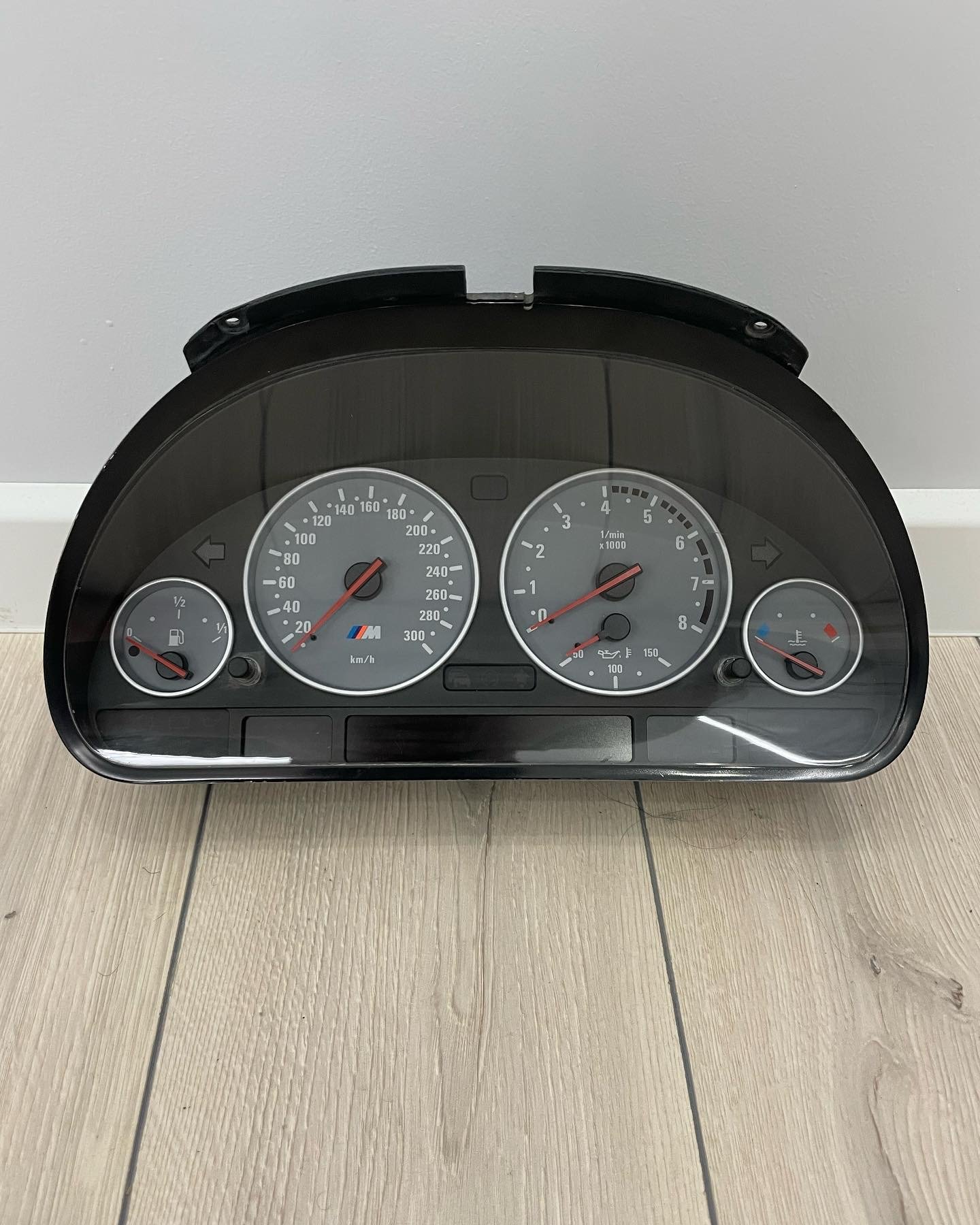 BMW E39 M5 Dashboard