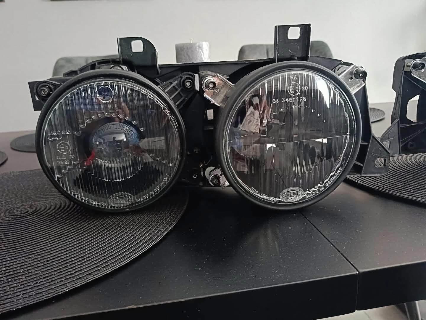 Phares HELLA Black pour BMW E34 – Image 2